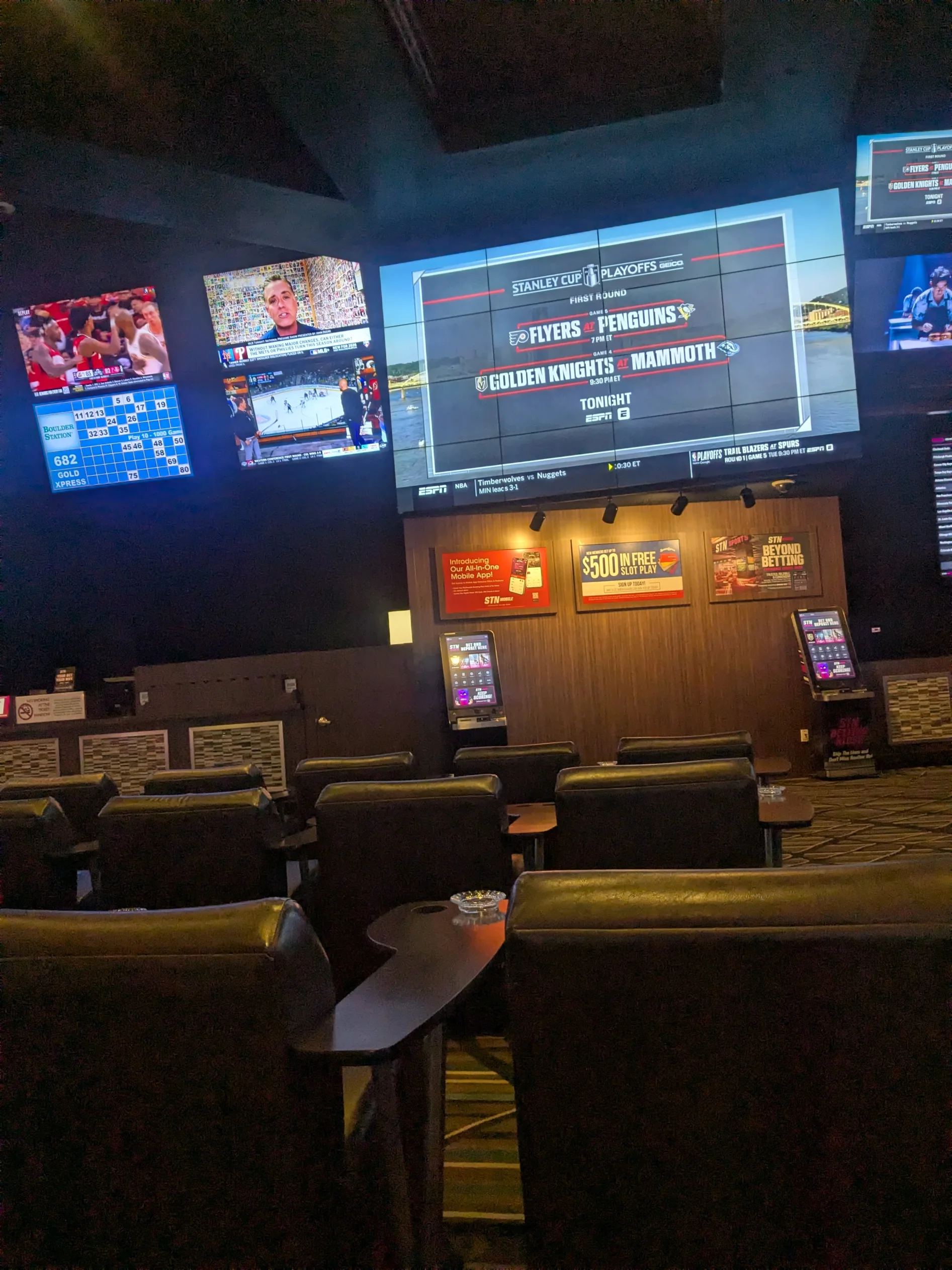 Boulder Station Las Vegas Sportsbook Review IV Boulder Station Las Vegas Sportsbook Review IV - Blog - Square Bettor